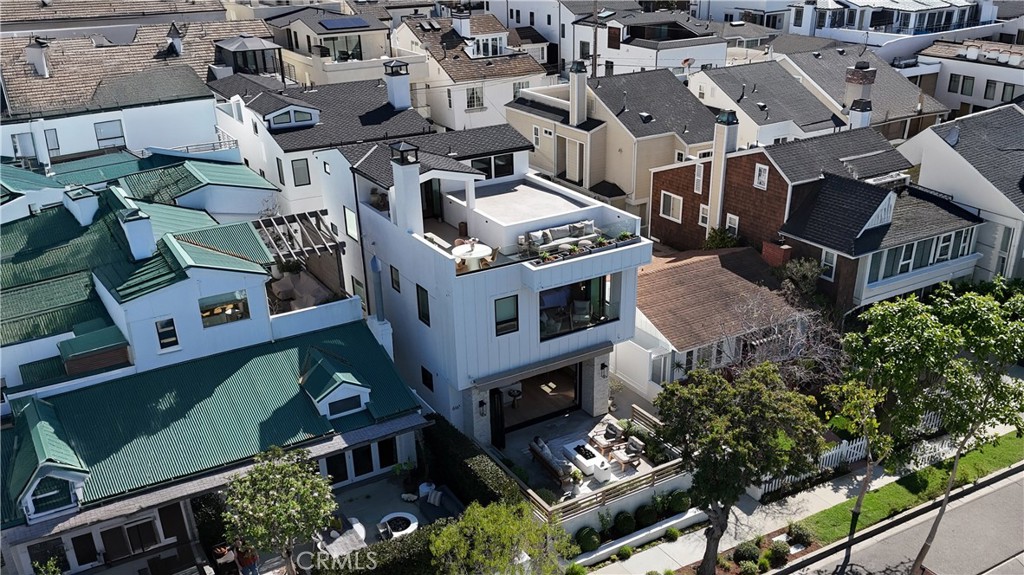 616 Poinsettia Avenue