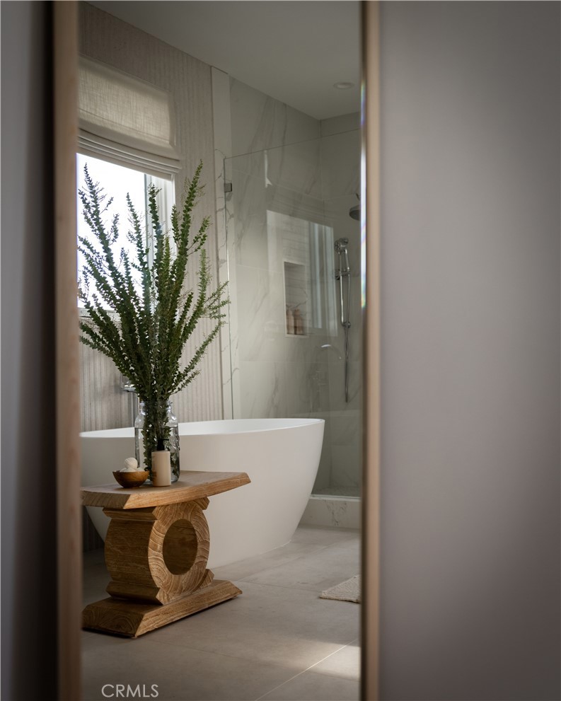 616 Poinsettia Avenue