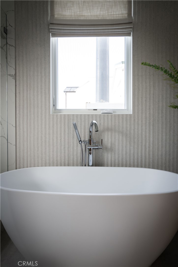 616 Poinsettia Avenue