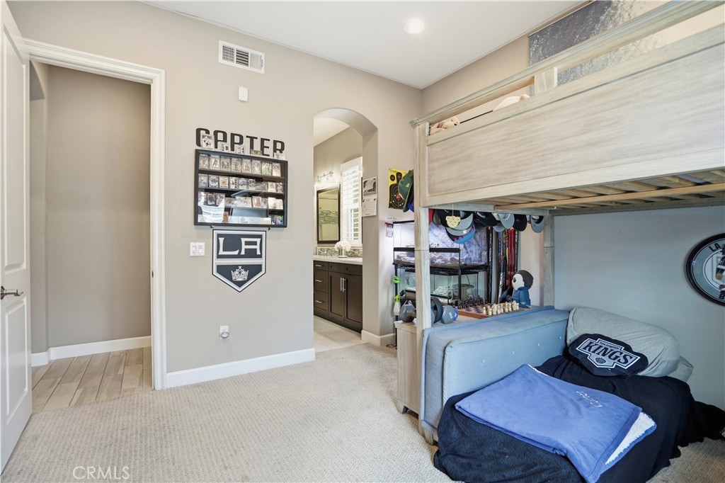 17491 Oakbluffs Lane