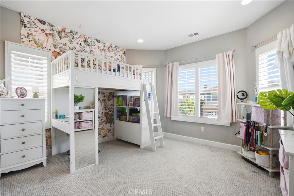 17491 Oakbluffs Lane