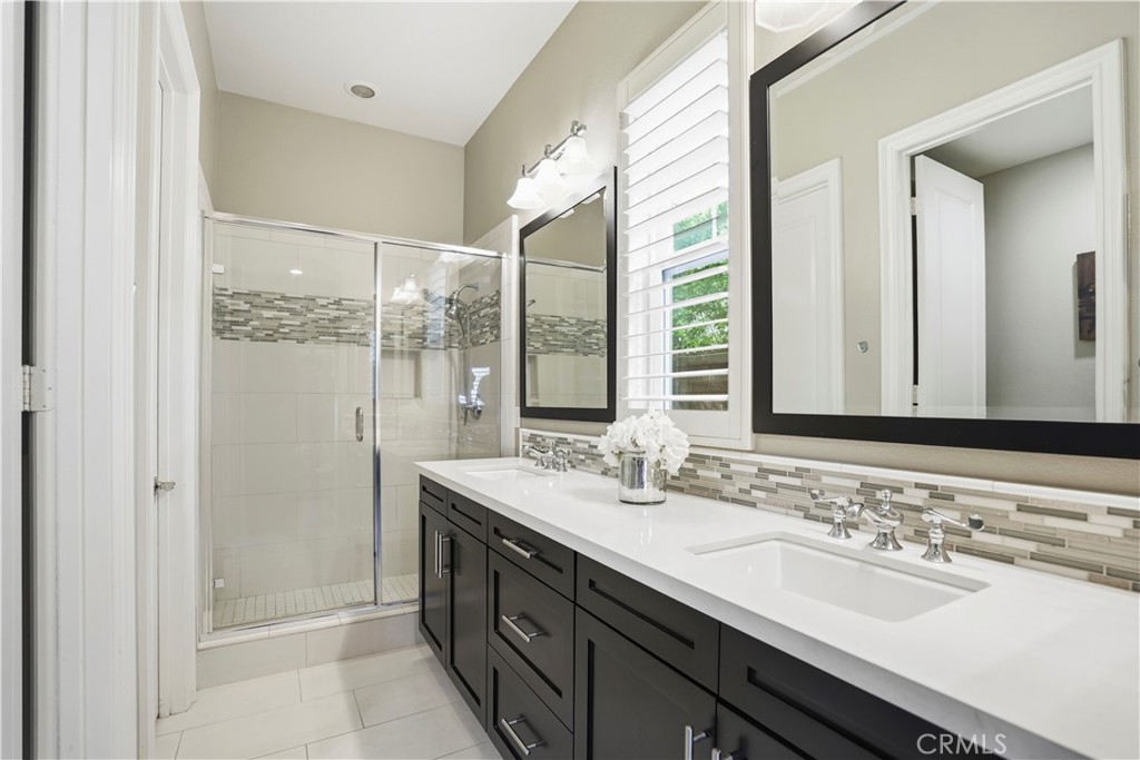 17491 Oakbluffs Lane