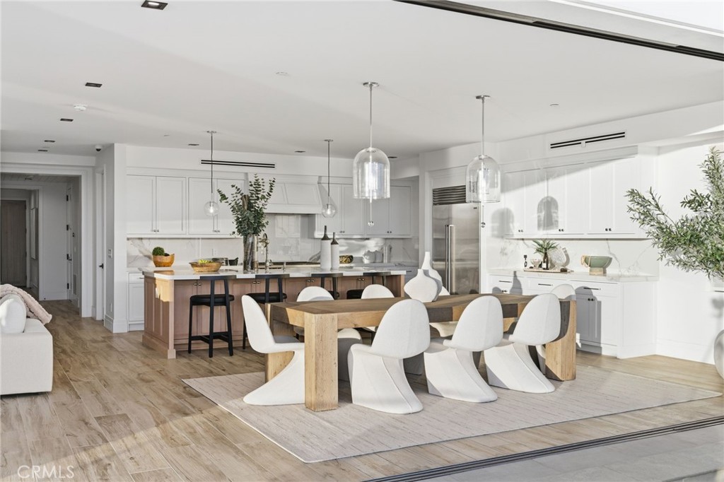 17007 Edgewater Lane