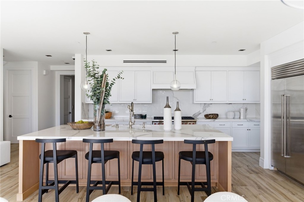 17007 Edgewater Lane