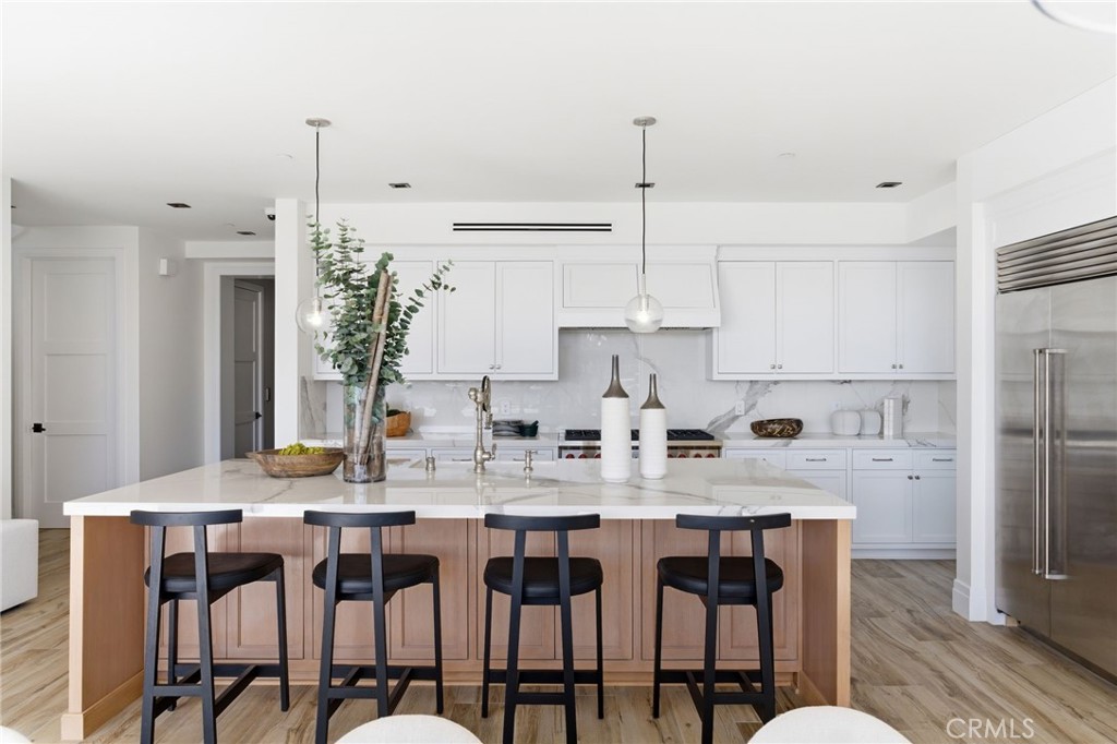 17007 Edgewater Lane