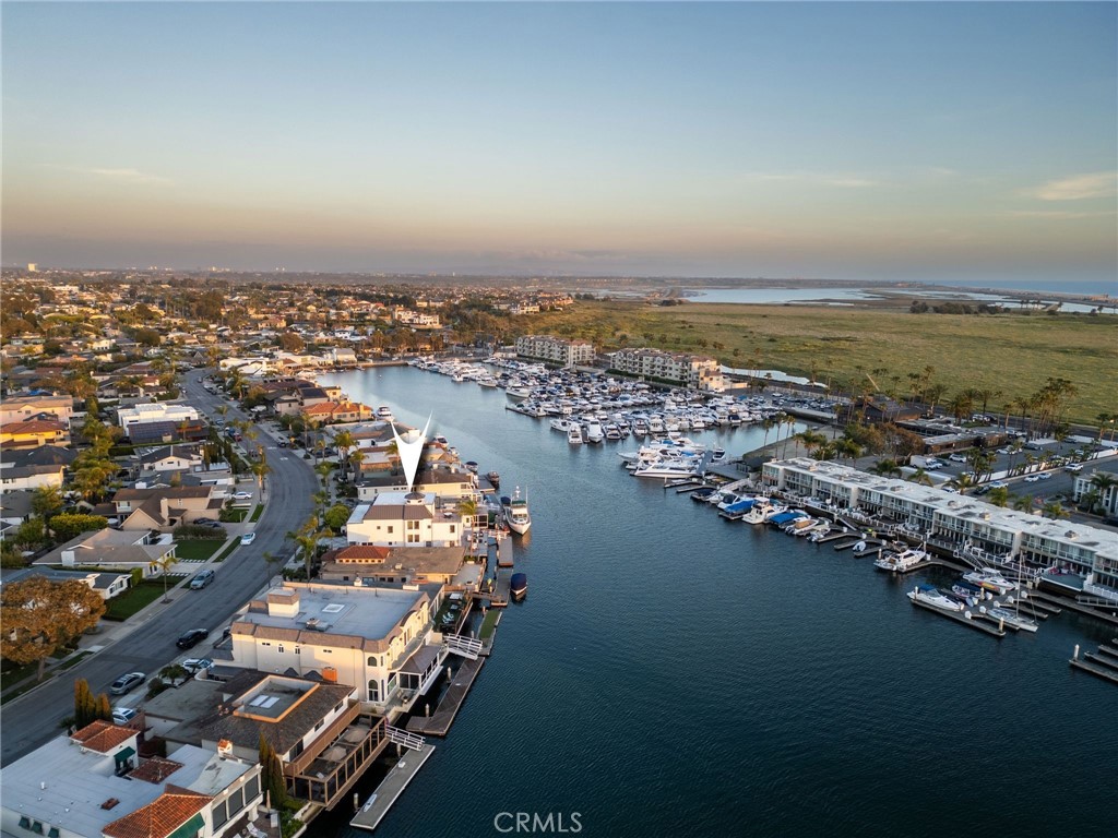 17007 Edgewater Lane