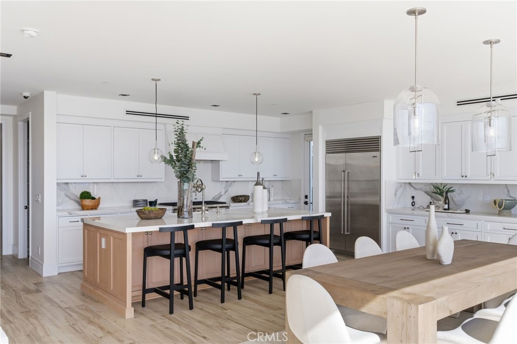 17007 Edgewater Lane