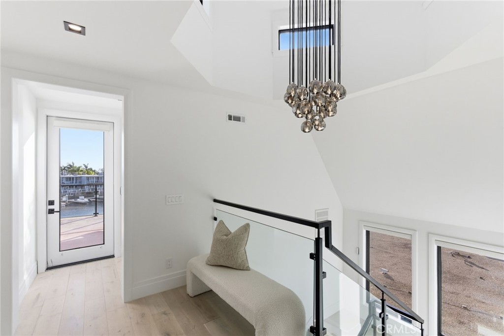 17007 Edgewater Lane