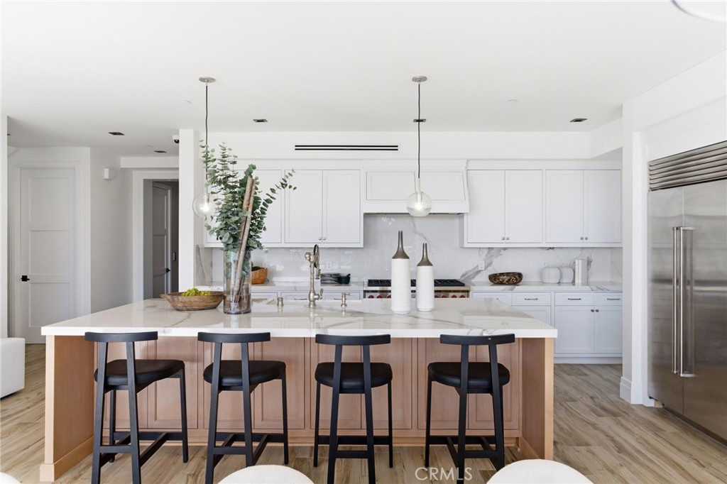 17007 Edgewater Lane