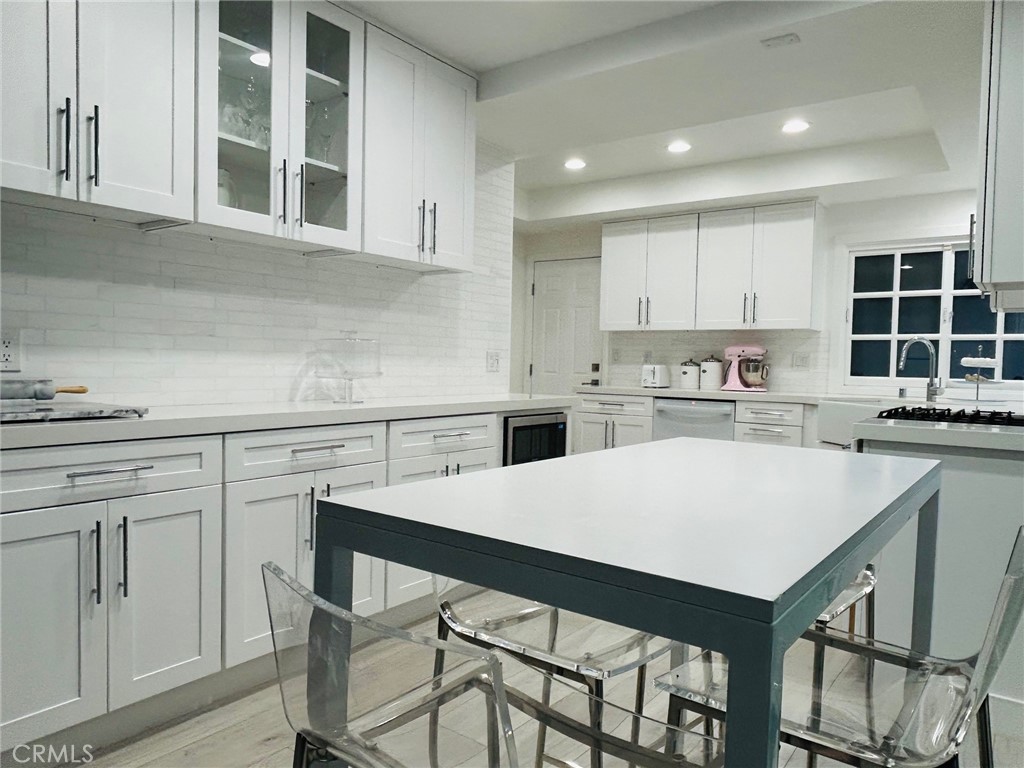 446 Vista Roma