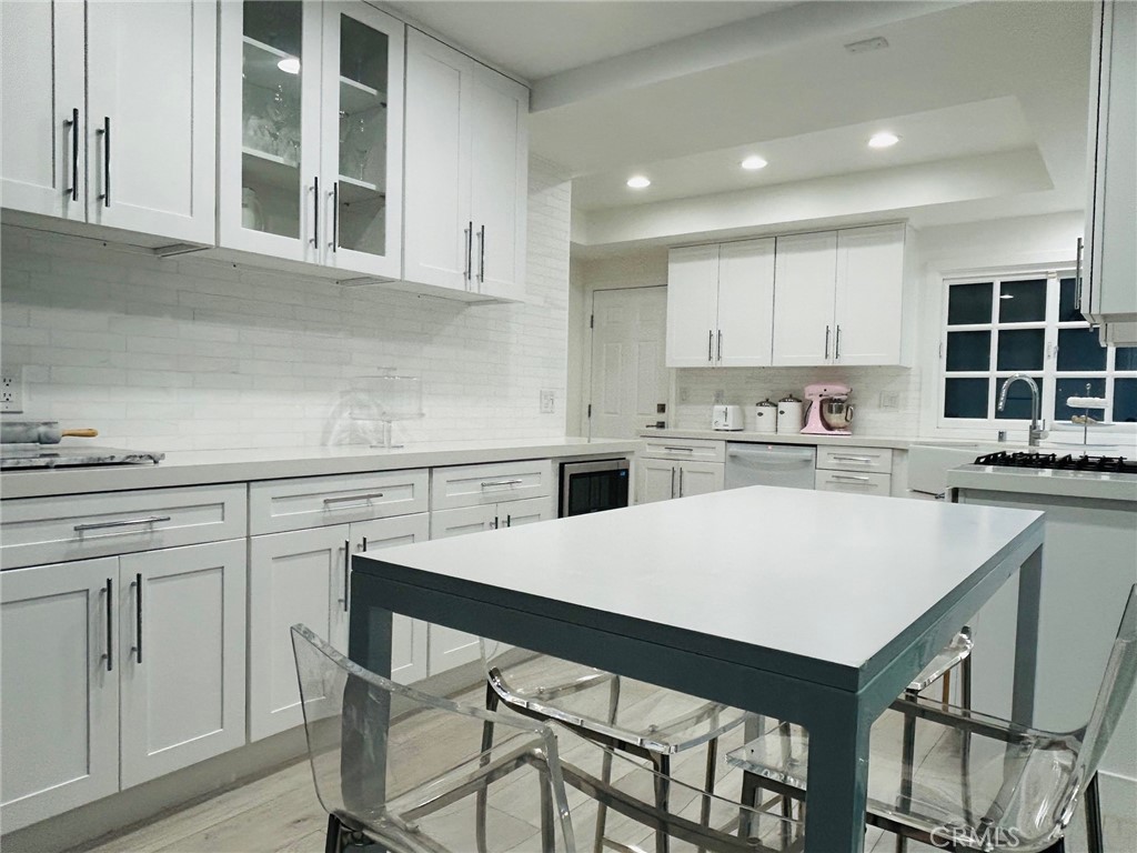 446 Vista Roma
