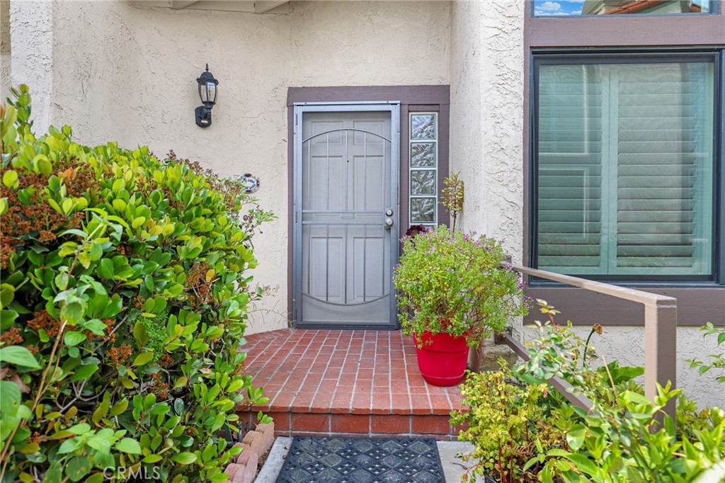 19544 Vasile Cir