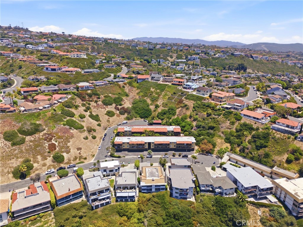 214 Via Robina 4