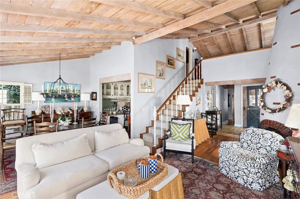 323 E Bay Front