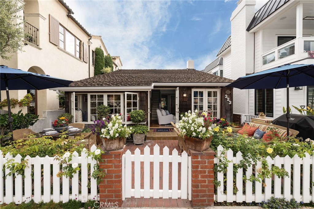 323 E Bay Front