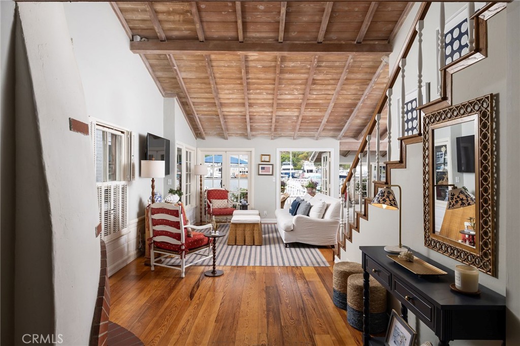 323 E Bay Front