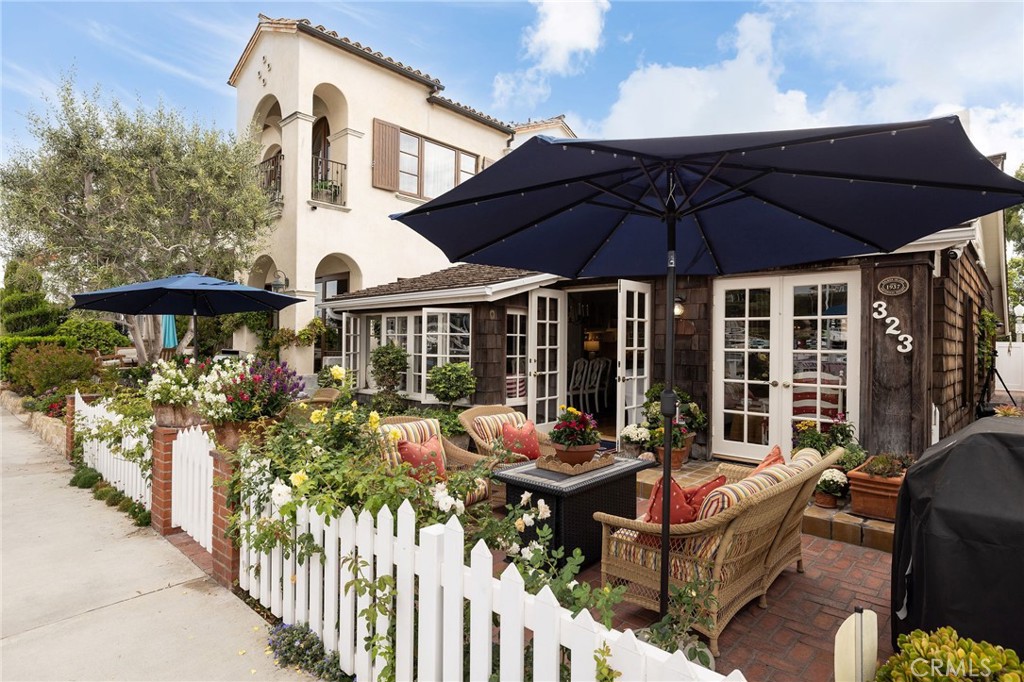 323 E Bay Front