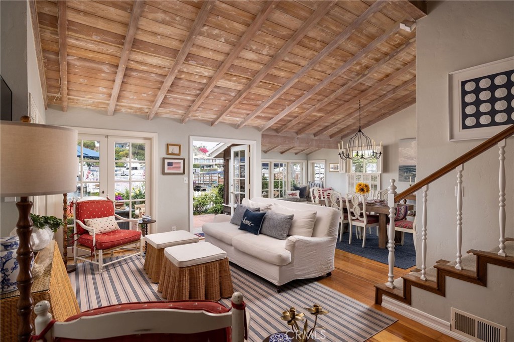 323 E Bay Front