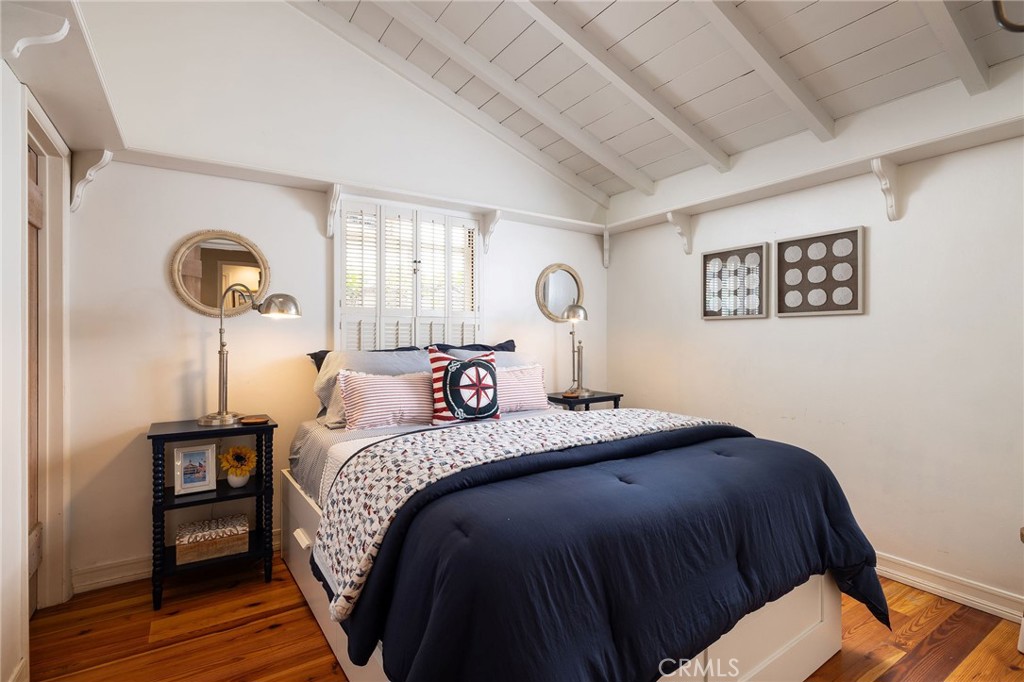 323 E Bay Front