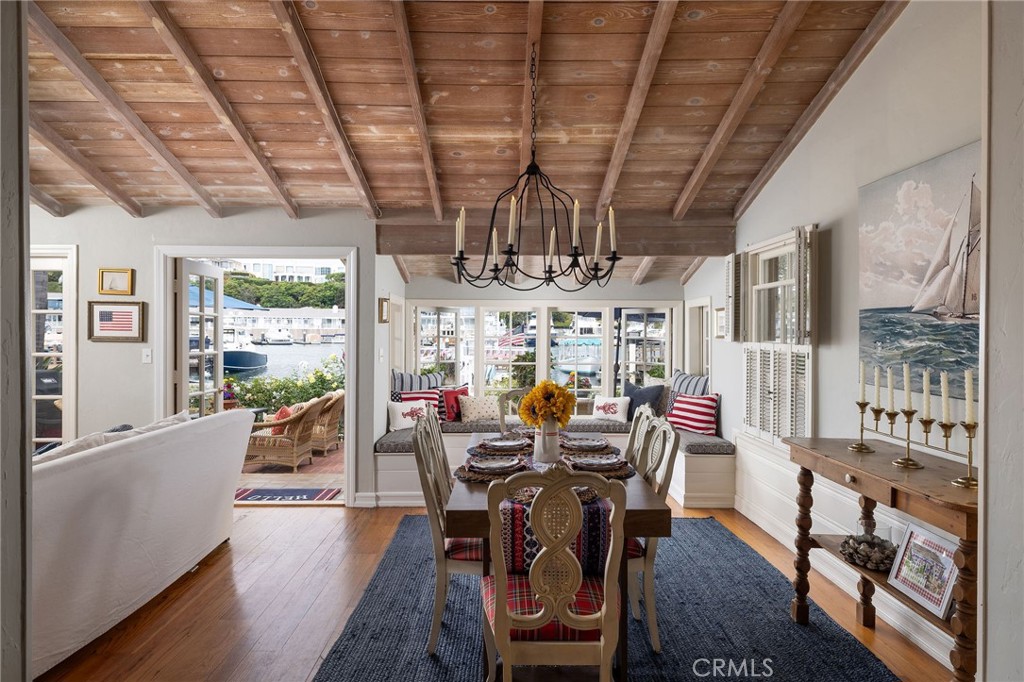 323 E Bay Front
