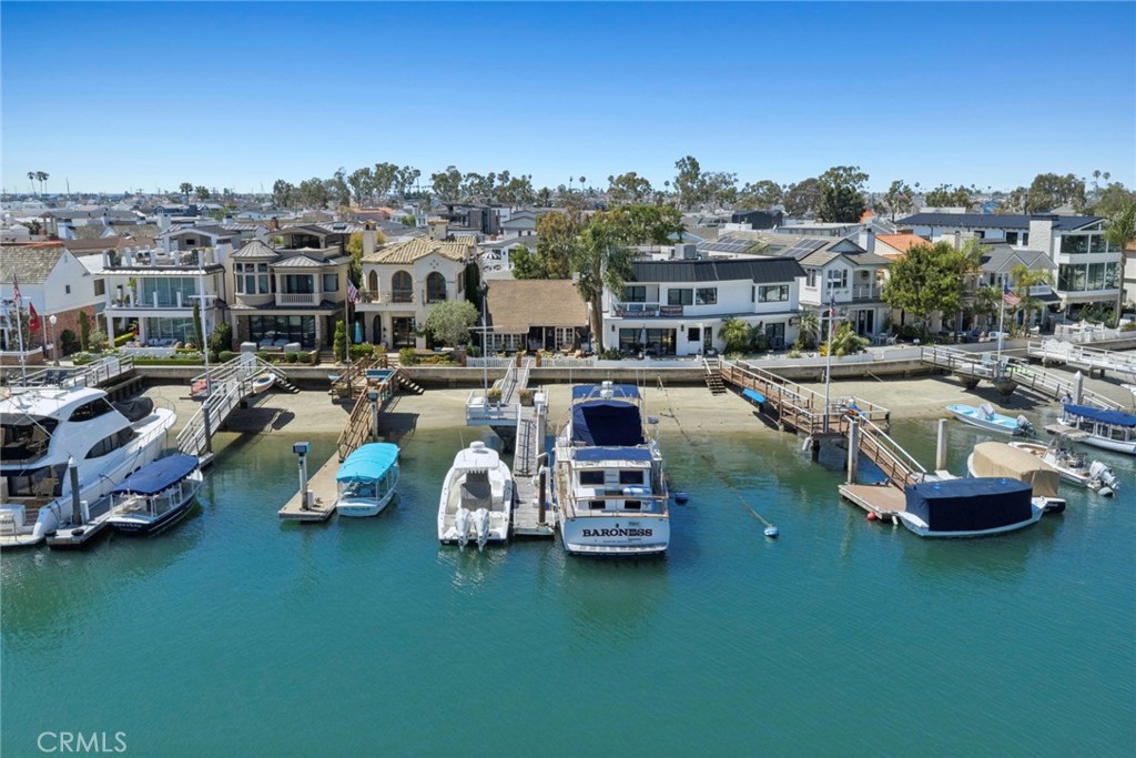 323 E Bay Front