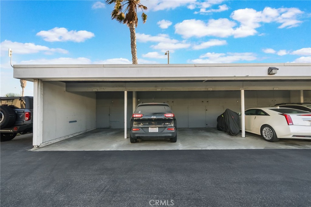 16922 Pacific Coast Hwy 102