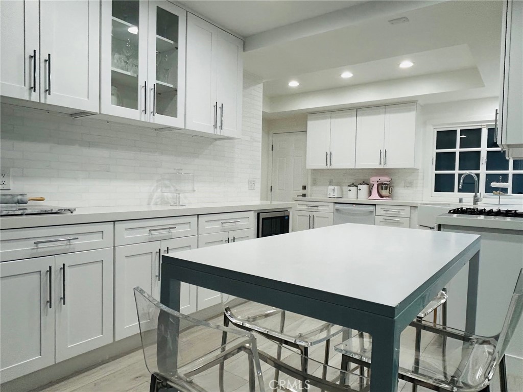 446 Vista Roma