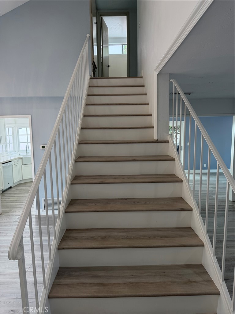 446 Vista Roma