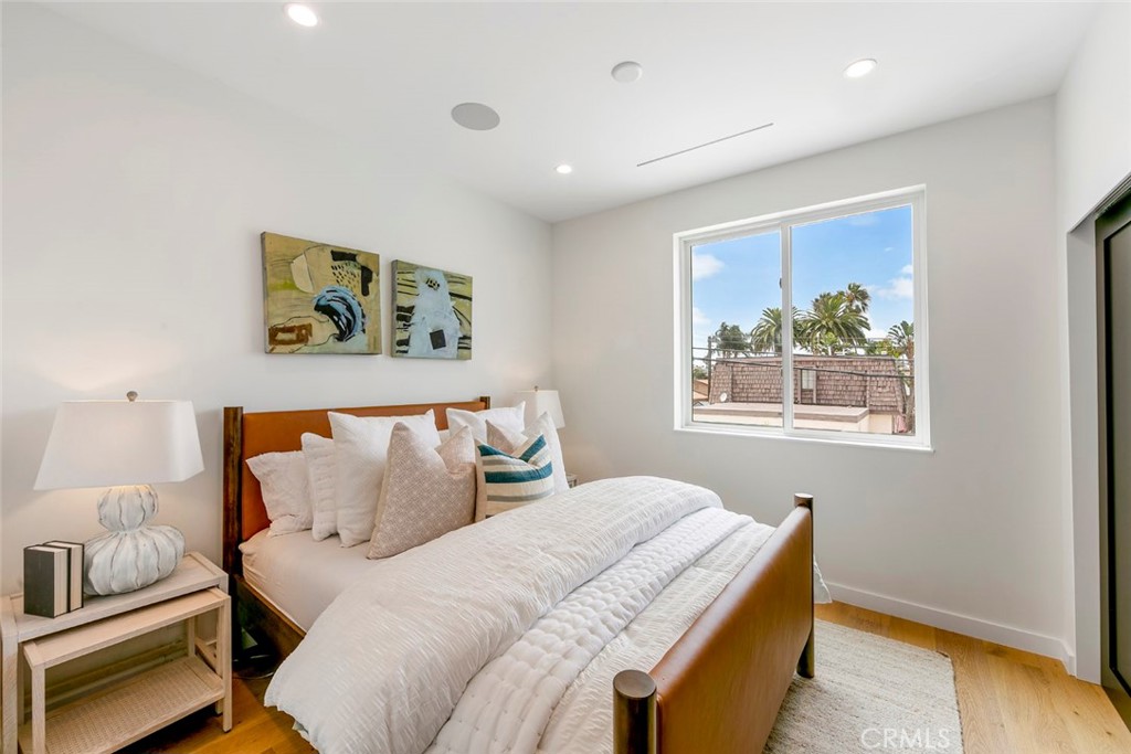 307 14th Street