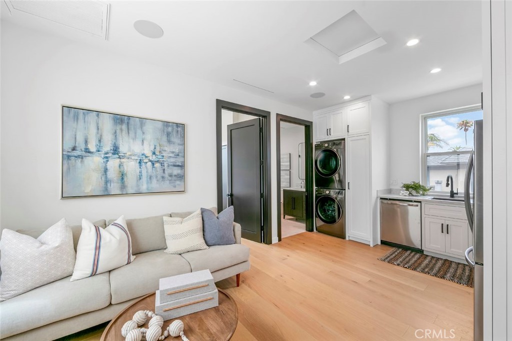 307 14th Street