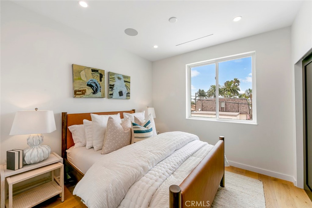 307 14th Street