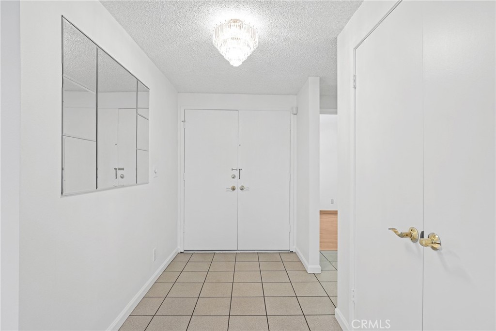 8402 Sunbeam Cir