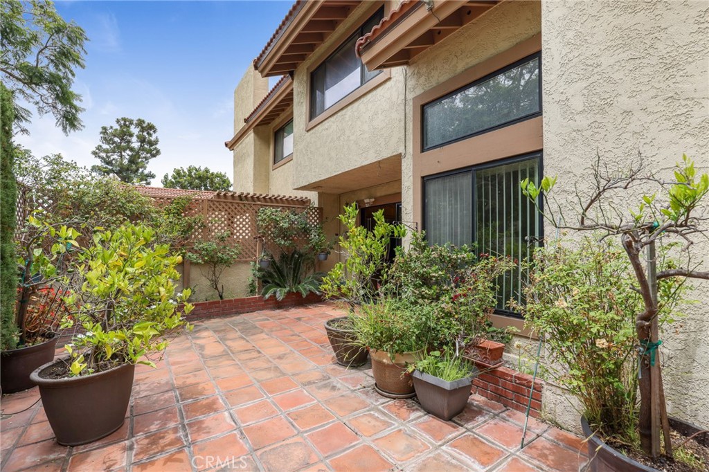 8402 Sunbeam Cir