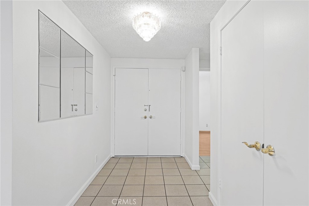 8402 Sunbeam Cir