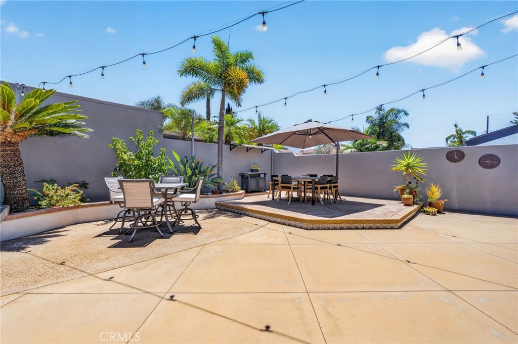 23306 Buckland Lane