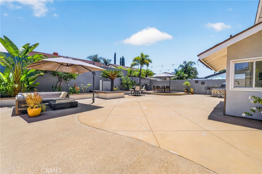 23306 Buckland Lane