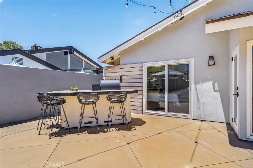 23306 Buckland Lane