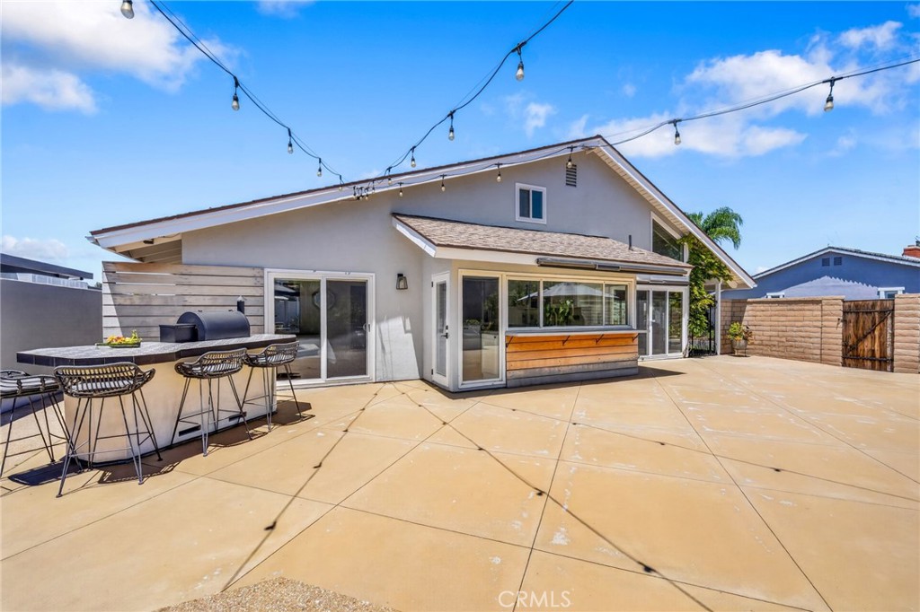 23306 Buckland Lane