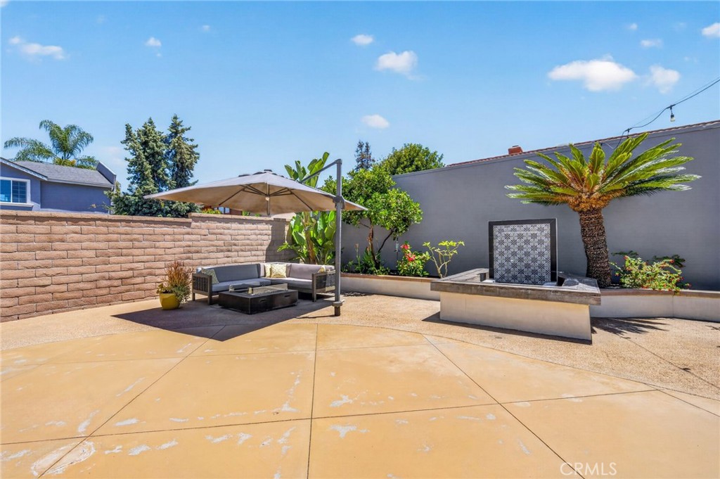 23306 Buckland Lane