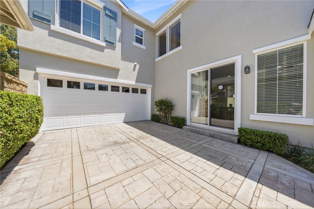 16836 Primrose Lane