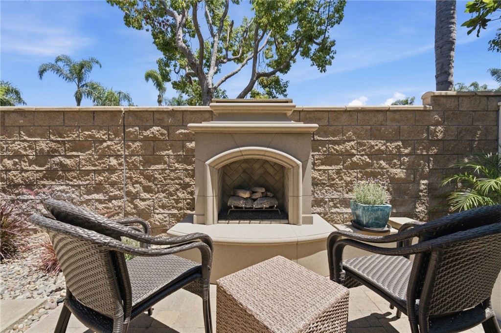 16836 Primrose Lane