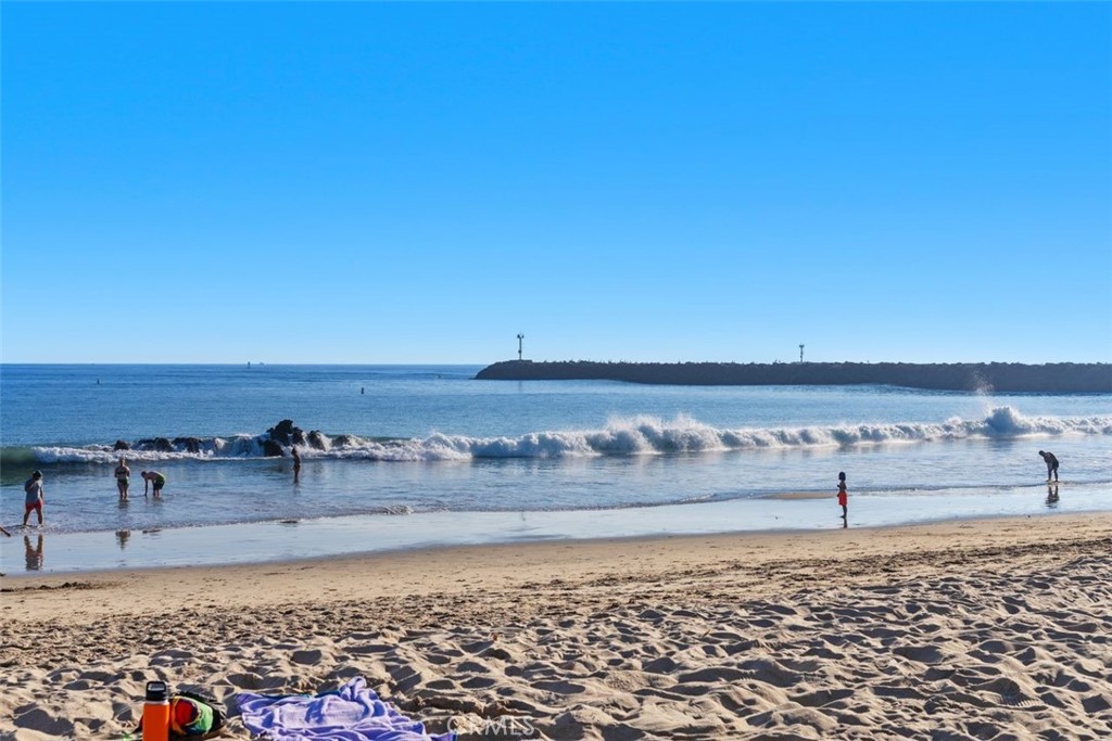 3130 Breakers