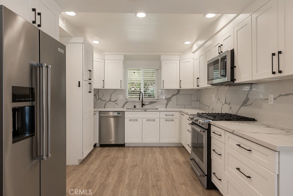 1849 S Janette