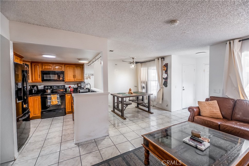 300 E Chestnut 300Q