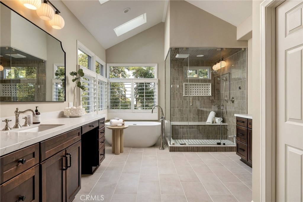 6621 Silverspur Lane