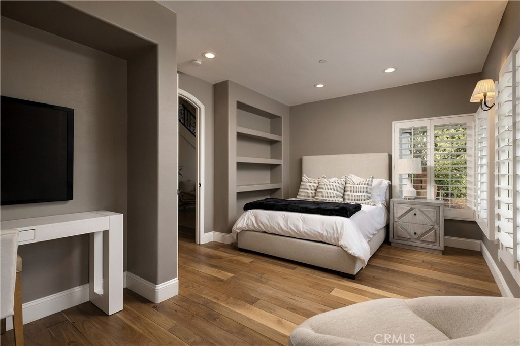 6621 Silverspur Lane