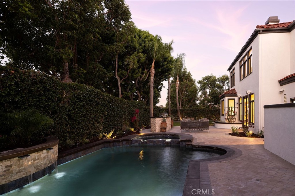6621 Silverspur Lane