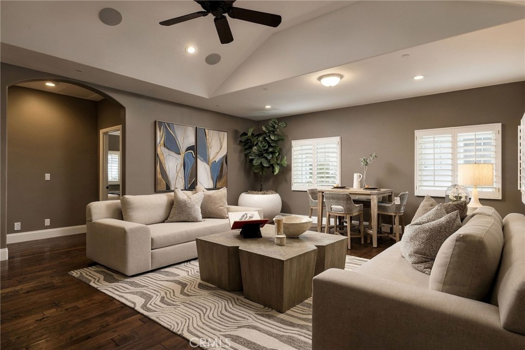 6621 Silverspur Lane