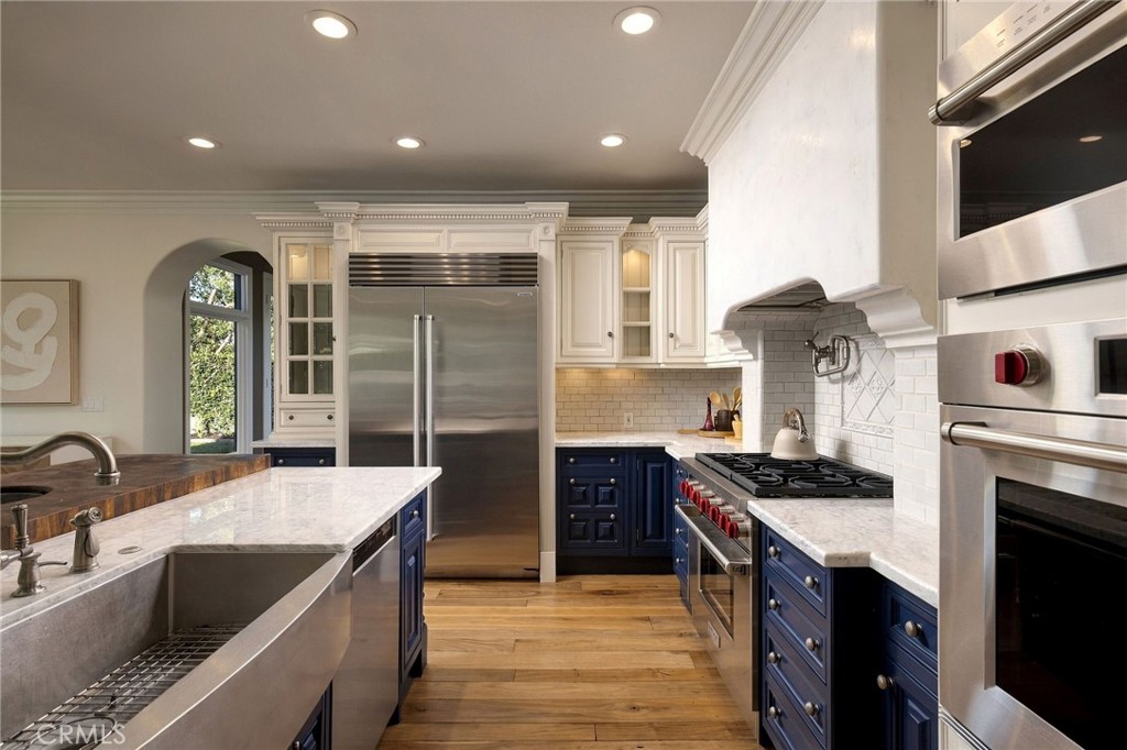 6621 Silverspur Lane