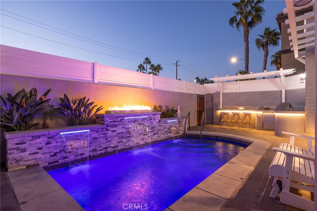 606 Goldenwest